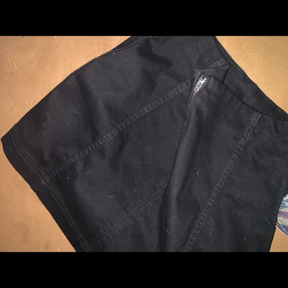 Black jean skirt - Picture 4 of 4